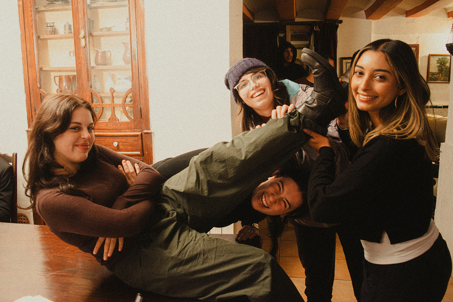 El equipo de produccion divertido